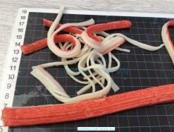Vietnam Frozen Imitation Crab String Shreds Before Freezing