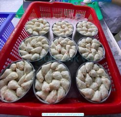 Canned swimming crab meat after filling in Vietnam