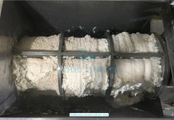 Refining stage of Vietnam Frozen Seabream Surimi production
