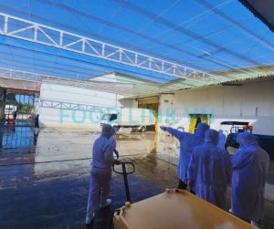 Inspection of factory raw material receiving area for quality control
